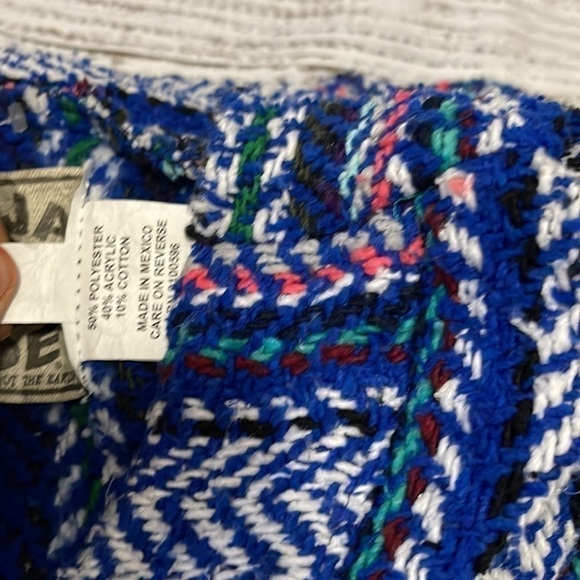 Mexican Hooded Sweater size Large - Picture 3 of 4